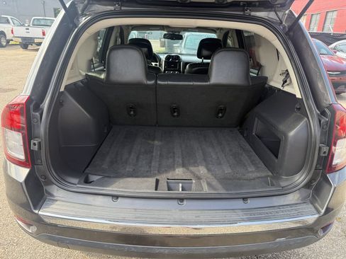 Used 2015 Jeep Compass High Altitude AWD/4WD image 19