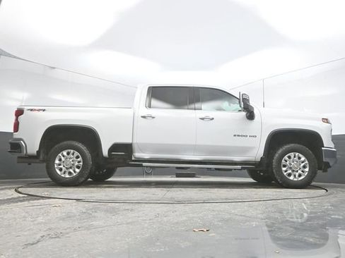 Used 2024 Chevrolet Silverado 2500 LTZ image 33