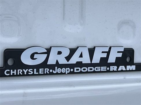 New 2025 Jeep Grand Cherokee Limited w/ Black Appearance Package image 48