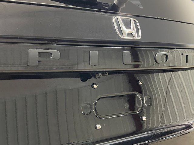 New 2026 Honda Pilot Black Edition image 8