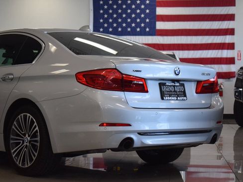 Used 2018 BMW 530i xDrive AWD/4WD image 16