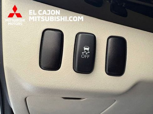Used 2016 Mitsubishi Lancer ES FWD image 18