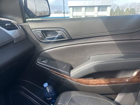 Used 2020 Chevrolet Tahoe LT image 28