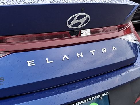 Used 2024 Hyundai Elantra SEL FWD image 29