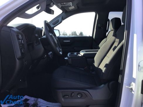 Used 2026 Chevrolet Silverado 1500 Custom Trail Boss w/ Turbomax Blackout Package AWD/4WD image 26