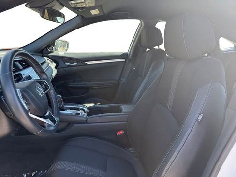 Used 2019 Honda Civic Sport image 9