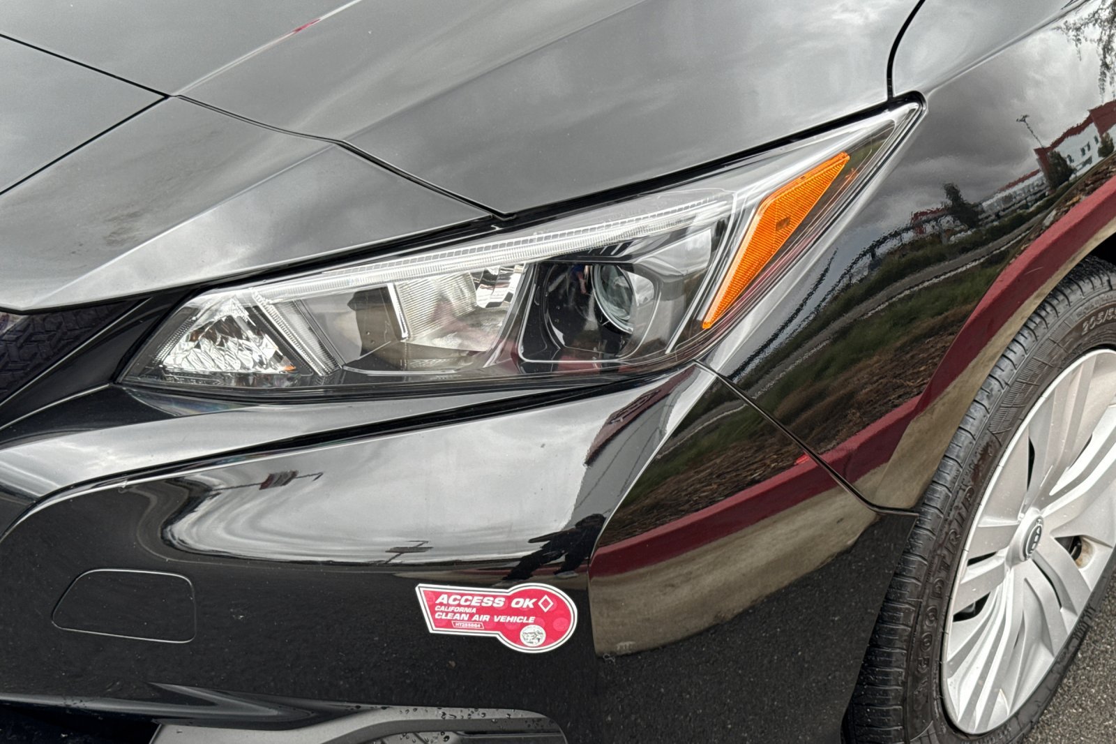 Used 2025 Nissan Leaf S FWD image 53