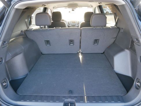 Used 2023 Chevrolet Equinox LT image 18