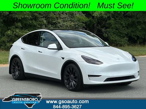 Used 2022 Tesla Model Y Performance AWD/4WD image 2