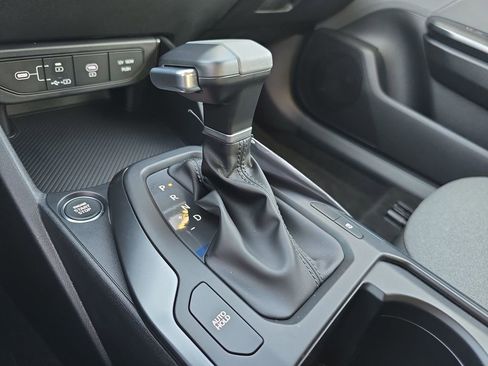 New 2025 Kia K4 LXS image 30