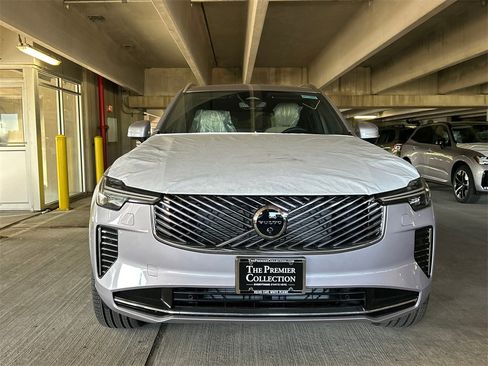 New 2026 Volvo XC90 B6 Plus w/ Protection Package Premier image 6