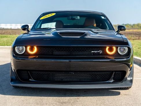 Used 2018 Dodge Challenger SRT Hellcat image 2