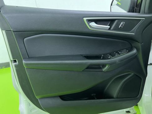 Used 2018 Ford Edge SEL w/ Equipment Group 201A AWD/4WD image 16