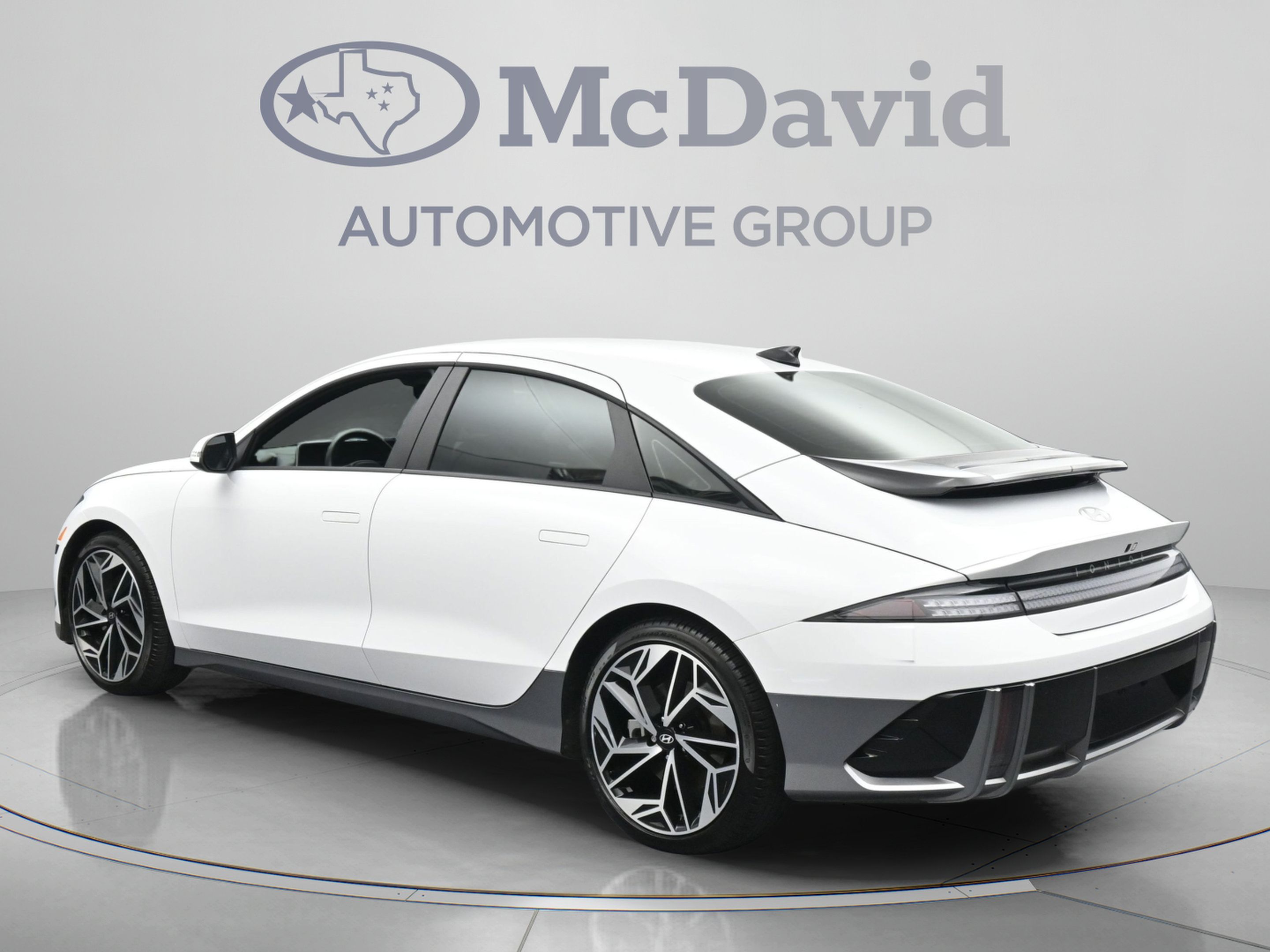 Used 2025 Hyundai Ioniq 6 SEL RWD image 6