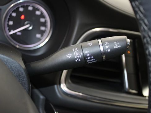 Used 2024 Buick Enclave Essence w/ Technology Package image 26