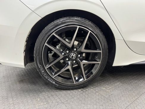 Used 2024 Honda Civic Sport Touring image 9