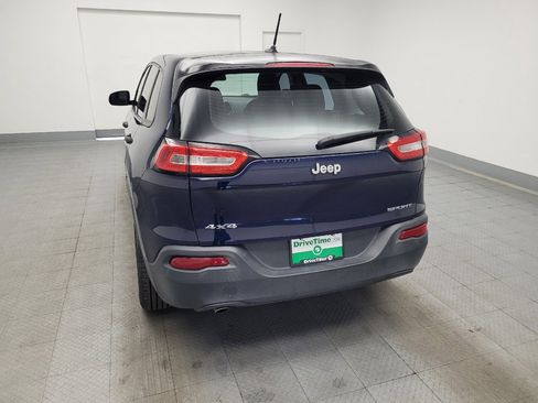 Used 2014 Jeep Cherokee Sport AWD/4WD image 6