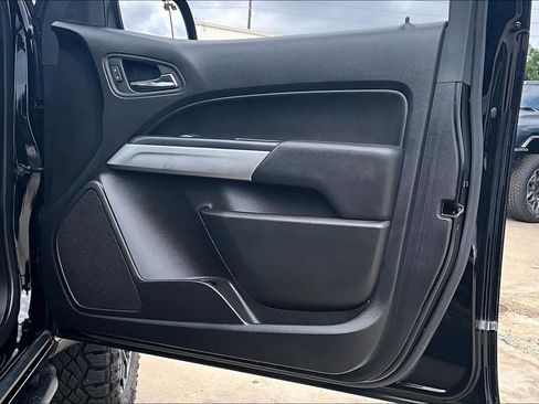 Used 2019 Chevrolet Colorado ZR2 AWD/4WD image 23
