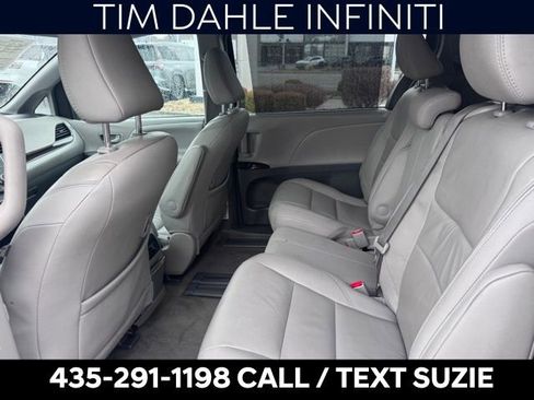 Used 2018 Toyota Sienna XLE image 14