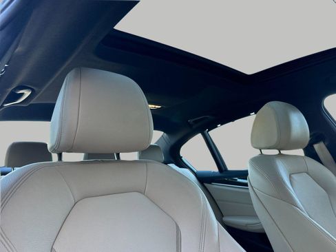 Used 2018 BMW 530e w/ Premium Package 2 image 15