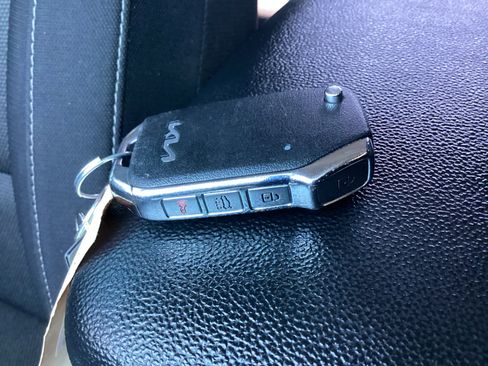 Used 2023 Kia Forte LXS FWD image 29
