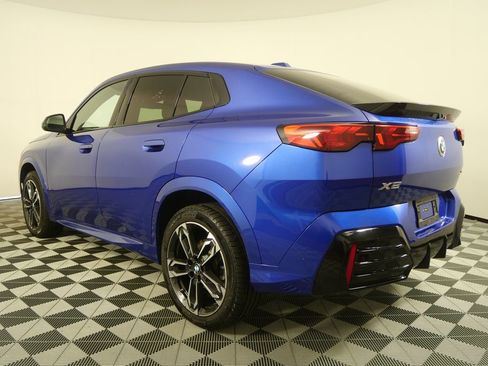 Certified 2025 BMW X2 xDrive28i AWD/4WD image 5