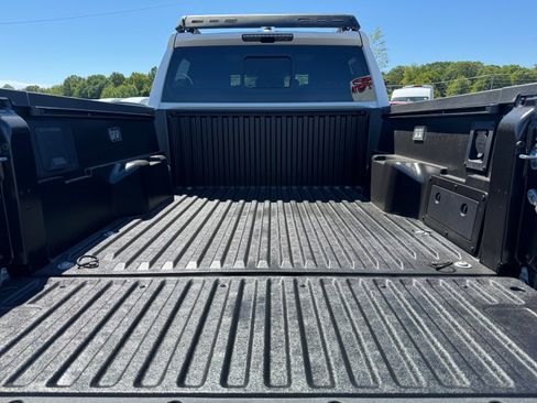 New 2025 Toyota Tacoma TRD Off-Road image 26