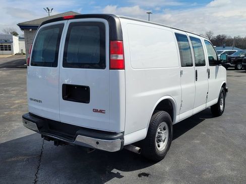 Used 2017 GMC Savana 2500 RWD image 12