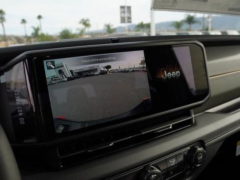 New 2026 Jeep Gladiator Mojave image 14