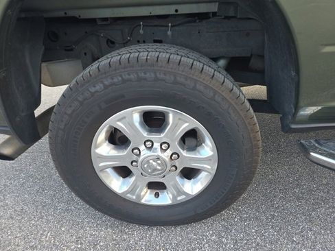 Used 2020 RAM 2500 Big Horn w/ Level 1 Equipment Group image 10