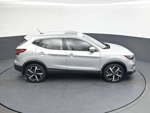 Used 2022 Nissan Rogue Sport SL w/ Premium Package FWD image 22