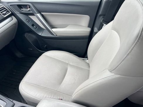 Used 2016 Subaru Forester 2.5i Touring w/ Eyesight & Navigation System AWD/4WD image 10