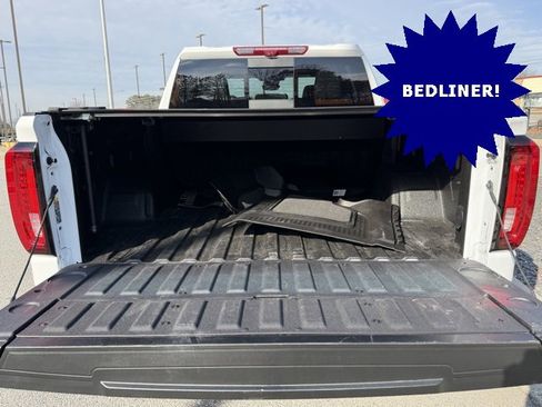 Used 2025 GMC Sierra 1500 AT4 w/ Technology Package image 11