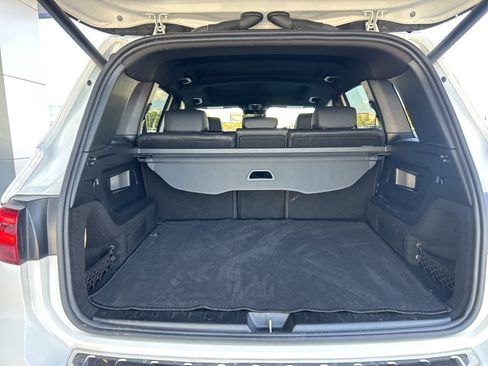 Used 2024 Mercedes-Benz GLB 250 image 7