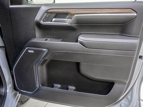 Used 2024 Chevrolet Silverado 1500 RST w/ Convenience Package II image 31