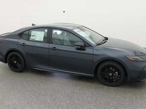 New 2026 Toyota Camry SE FWD image 12