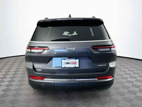 Certified 2025 Jeep Grand Cherokee L Limited AWD/4WD image 9
