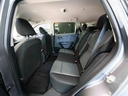 Used 2023 Nissan Rogue SV image 23