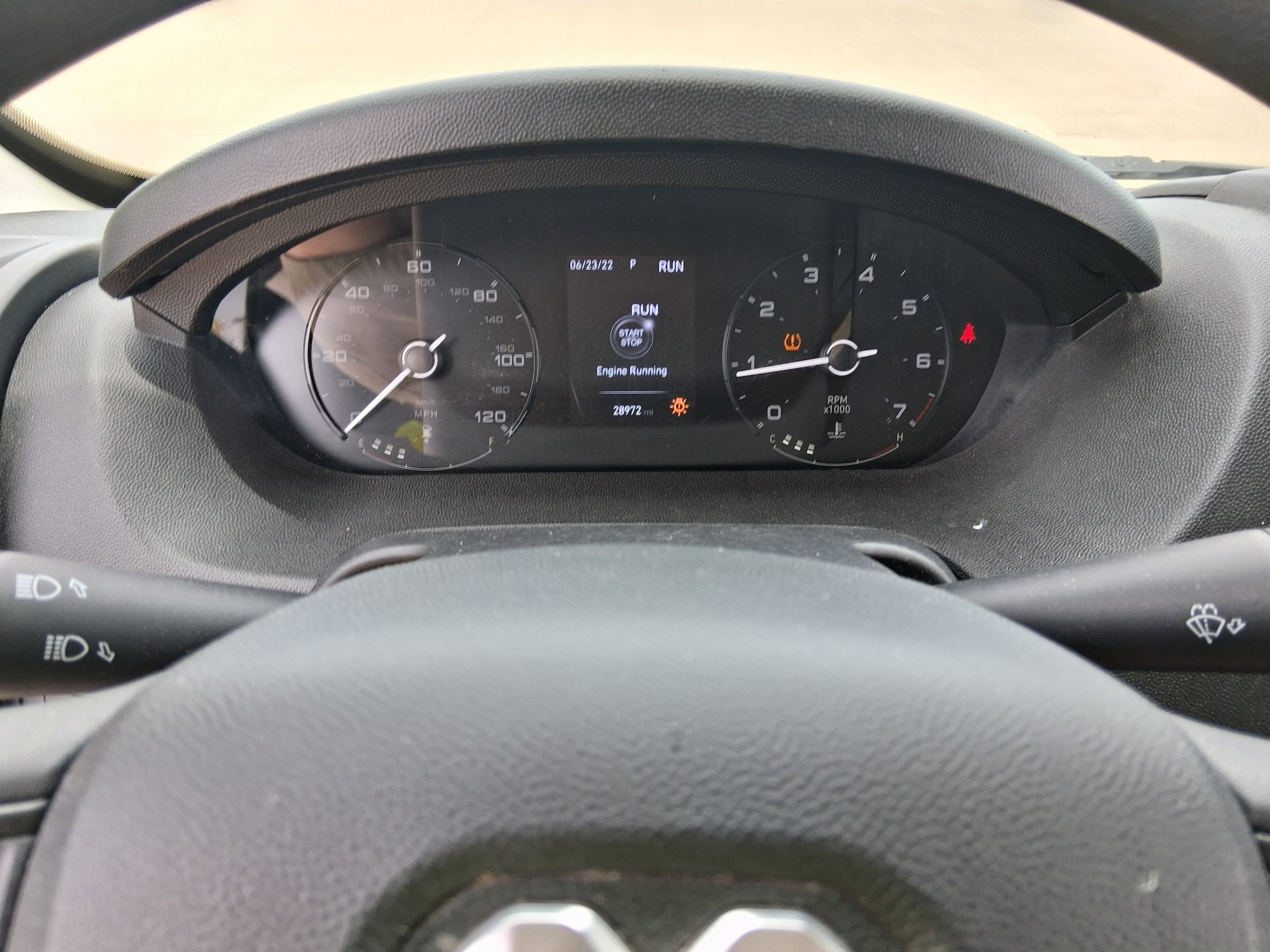 Used 2025 RAM ProMaster 2500 w/ Convenience Group FWD image 9