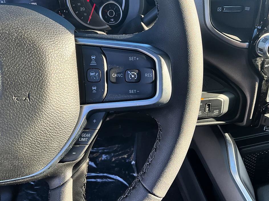 New 2027 RAM 3500 Big Horn AWD/4WD image 32
