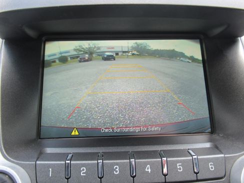 Used 2016 Chevrolet Equinox LTZ w/ Enhanced Convenience Package FWD image 29