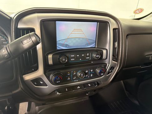 Used 2017 GMC Sierra 1500 SLE w/ Suspension Package, Off-Road AWD/4WD image 17