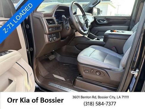 Used 2024 Chevrolet Tahoe Z71 w/ Luxury Package AWD/4WD image 40