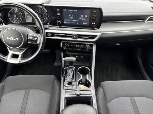Used 2022 Kia K5 LXS image 17