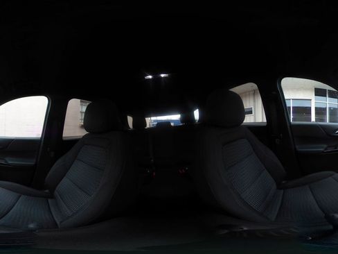 Used 2025 Chevrolet Equinox LT image 41