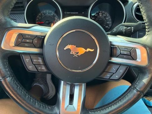 Used 2021 Ford Mustang Coupe RWD image 12