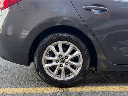 Used 2016 MAZDA MAZDA3 i Sport w/ Preferred Equipment Package FWD image 5