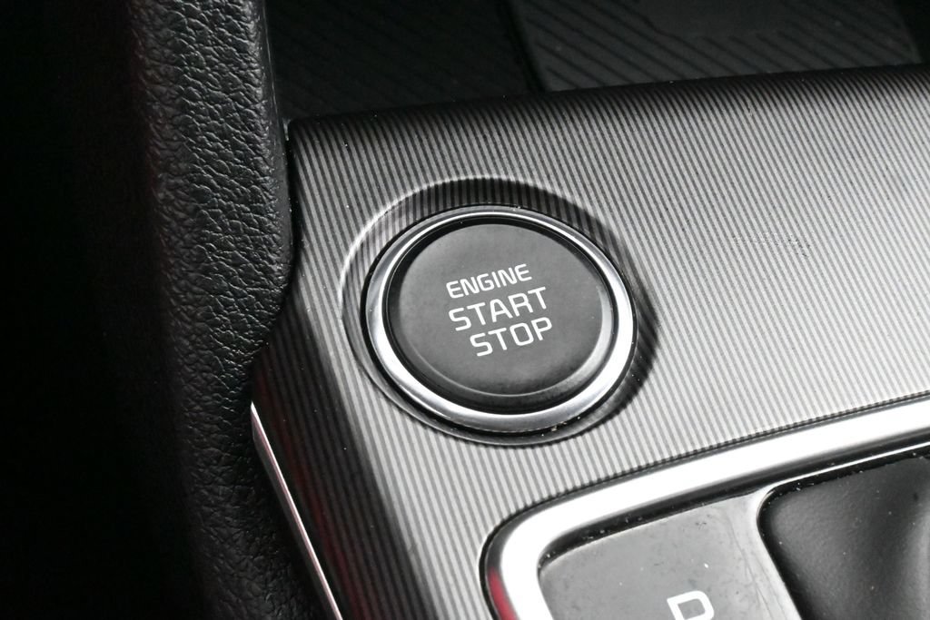 Used 2026 Kia Sportage EX FWD image 24
