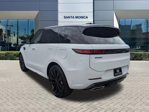New 2026 Land Rover Range Rover Sport Dynamic SE AWD/4WD image 7