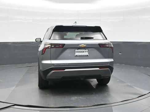Used 2025 Chevrolet Equinox LT AWD/4WD image 4